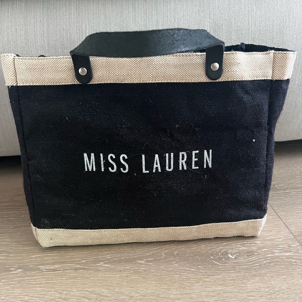 Apolis Petite Market Bag in Black. NWT!